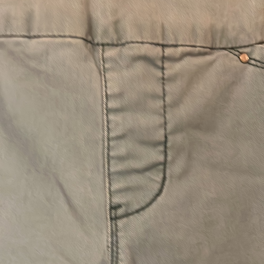 Classic Fit Light Blue Jeans. 2 small stains, barely visible. - Picture 2 of 8